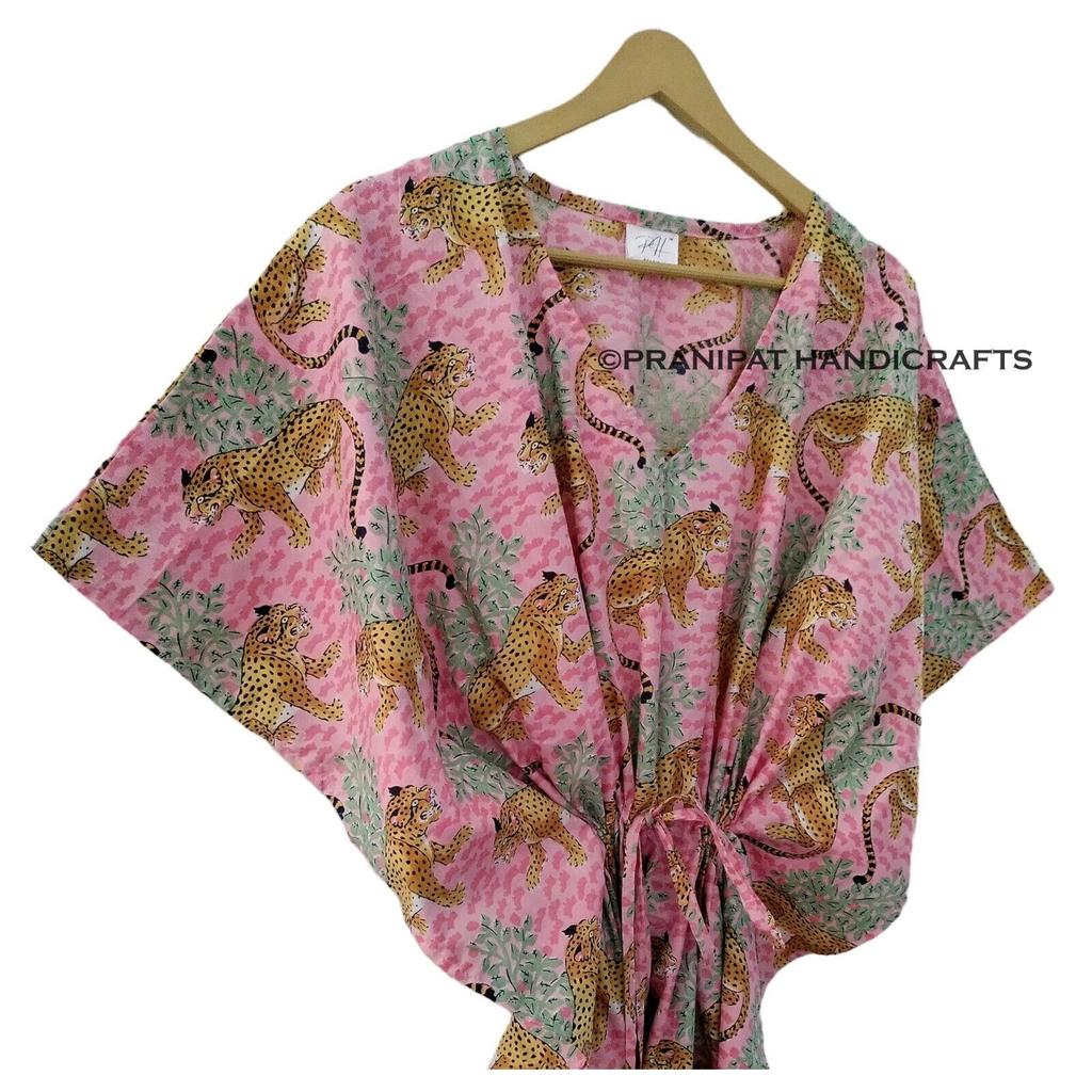 Damen Babyrosa Bagheera Tiger Bedrucktes Baumwoll Maxi Strand Überwurf Kaftan Kleid CKFTN-SCRN-FULL-BUYIT-149