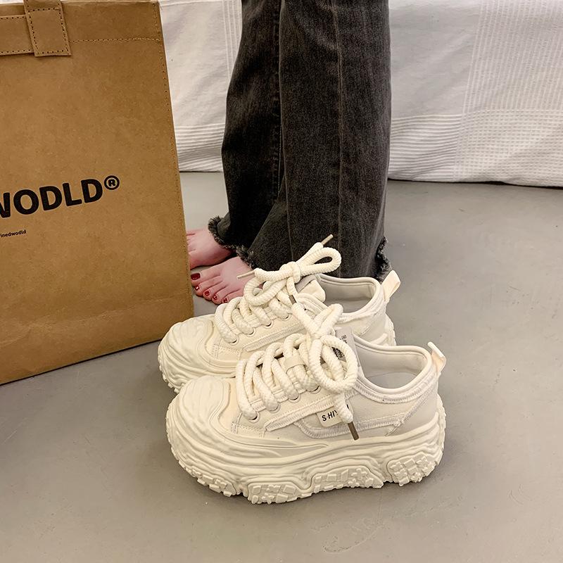 

Платформенные белые женские весенние новые универсальные с небольшой высотой подъема спортивные и повседневные кеды прилив 40