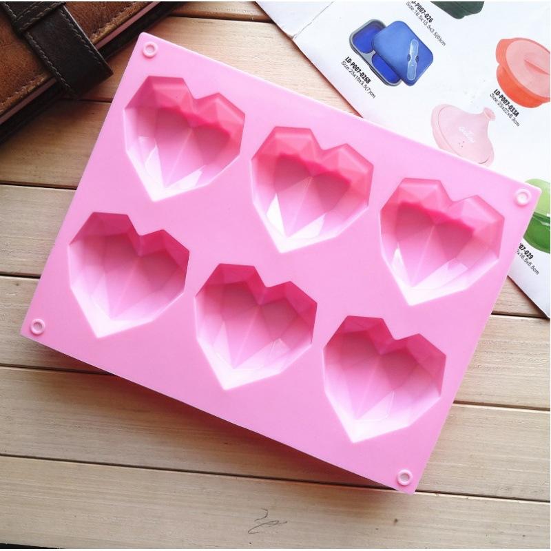 

6-Cavity Diamond Heart Silicone Mold for Baking Non-Stick Valentines Day Chocolate Bomb Mold Heart Shaped Candy Soap Tray