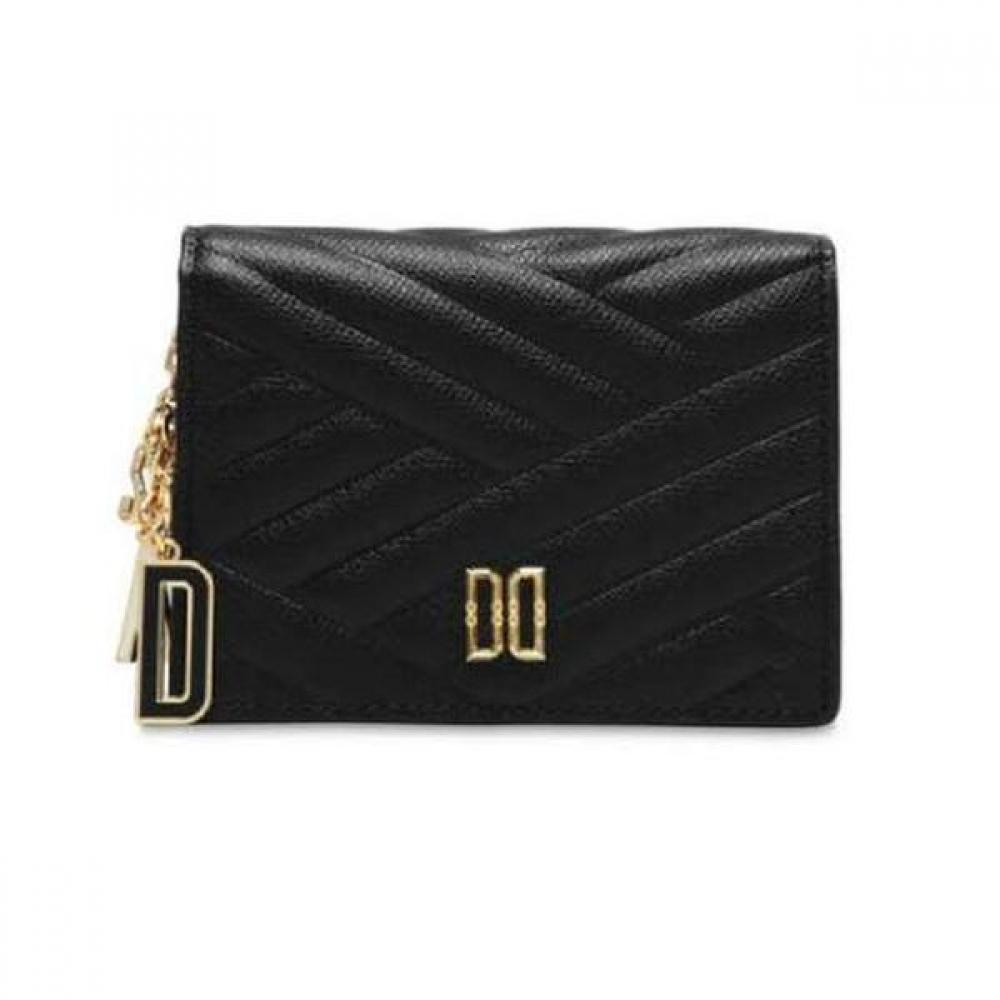 

Daks Black Quilted Logo Charm Wallet Dcwa1f218bk Single option