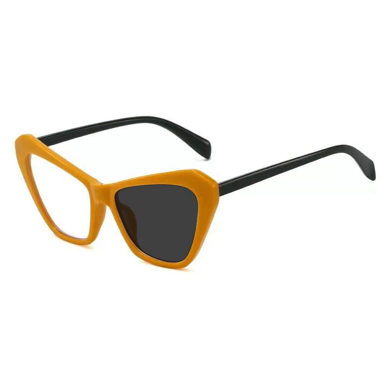 2025 New Fashionable Photochromic Presbyopia Glasses Cat's Eye Large Frame Street Photography Anti Blue Light Glasses