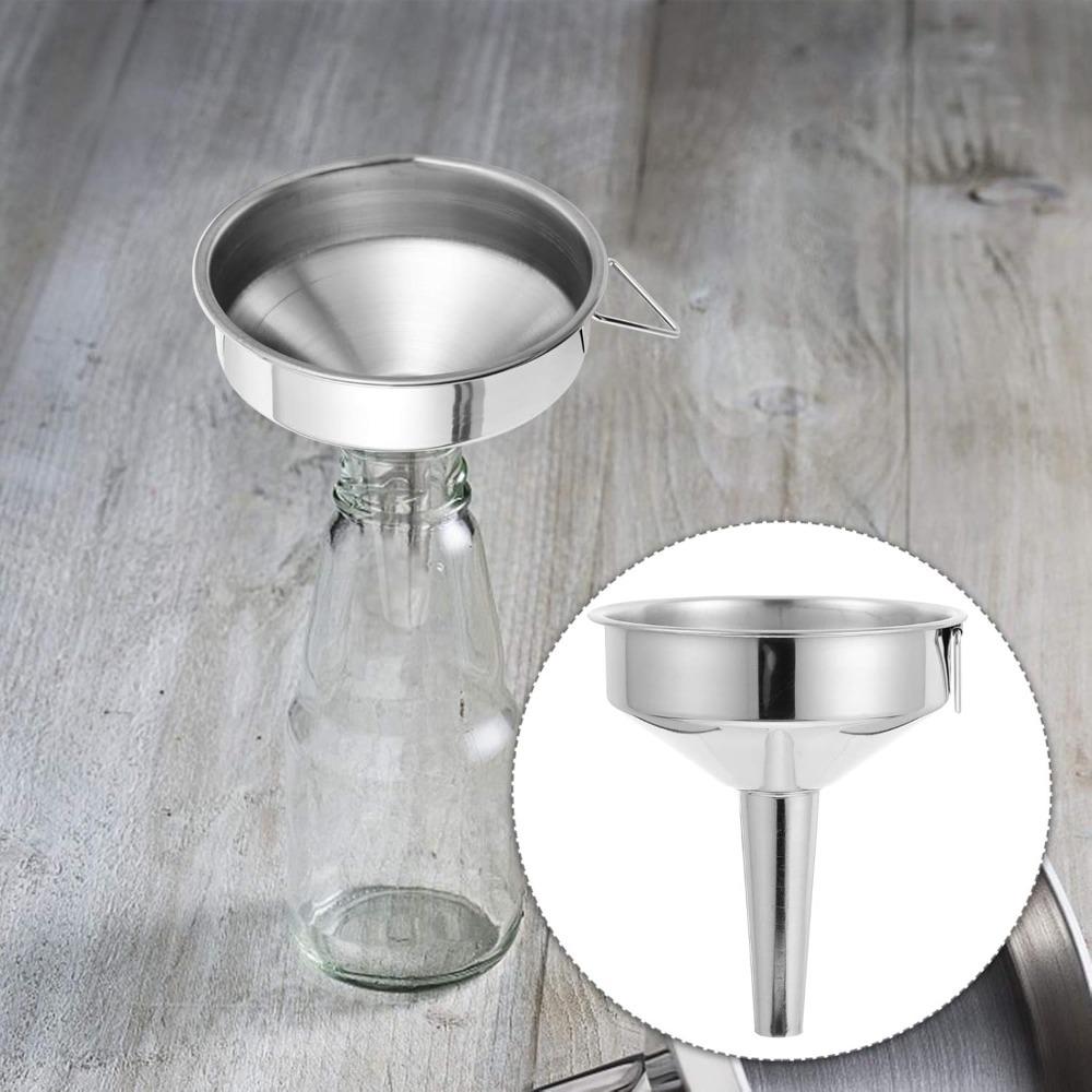 Kitchen Accessories Metal Cooking Oil Funnel Wide Mouth Suitable for Bar Beer Oil Pot Transfer Liquid Powder Kitchen Supplies