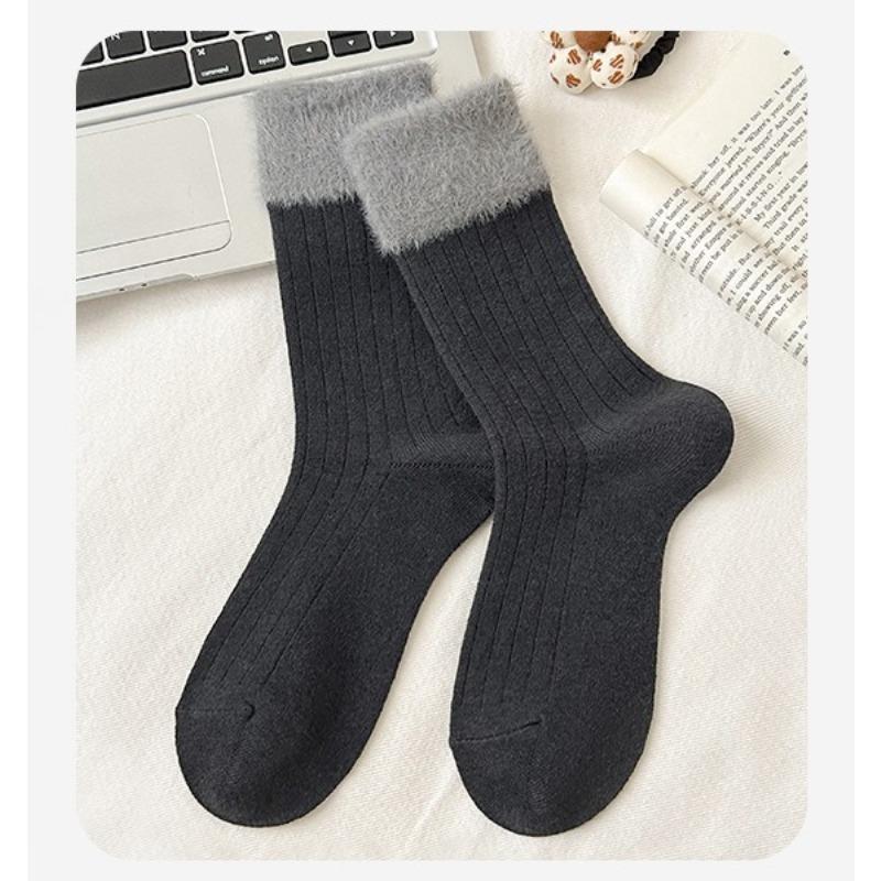 In Autumn and Winter, Warm Mink Fur Pile Socks for Women, Mid-calf Socks for Slimming, Sweet and Cute Wool, Soft and Warm High-waisted Socks