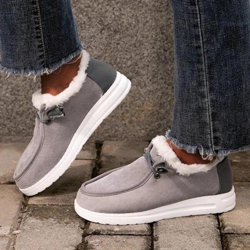 Winter new thick-soled snow boots for women, piled and thickened fluff to keep warm, large-size sewn cotton shoes for women