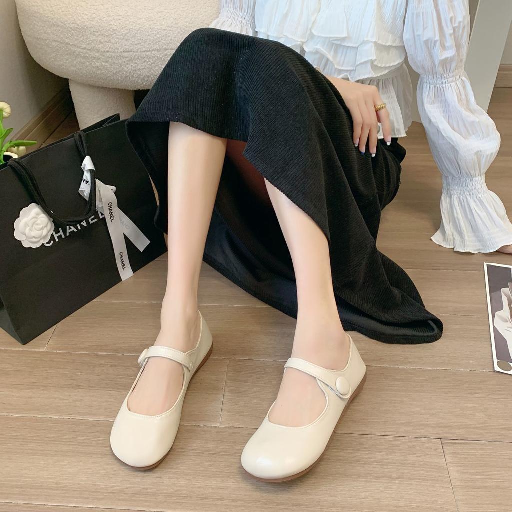 Round Head Shallow Mouth Flat-soled Single Shoes Women's Spring and Summer 2025 New French Soft-soled Fairy Wind Doudou Shoes Mary Jane Shoes