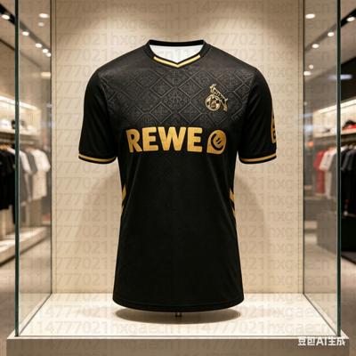 2026 Mode Köln Special Edition Fotbollströja Vuxna Svart Guld Mönster Snabbtorkande Fotbollsträning T-shirt Familj Barn T-shirts