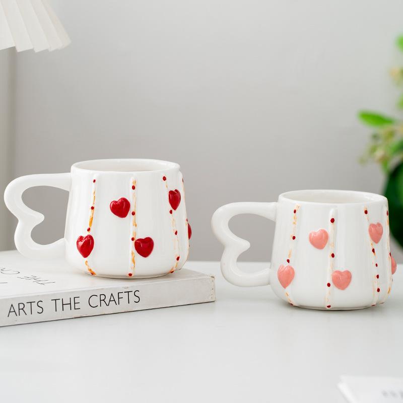 Creative Ceramic Heart Coffee Mug Hand-shaped Ceramic Pink Heart Latte Coffee Mug Delicate Afternoon Tea Flower Tea Cup Gift New