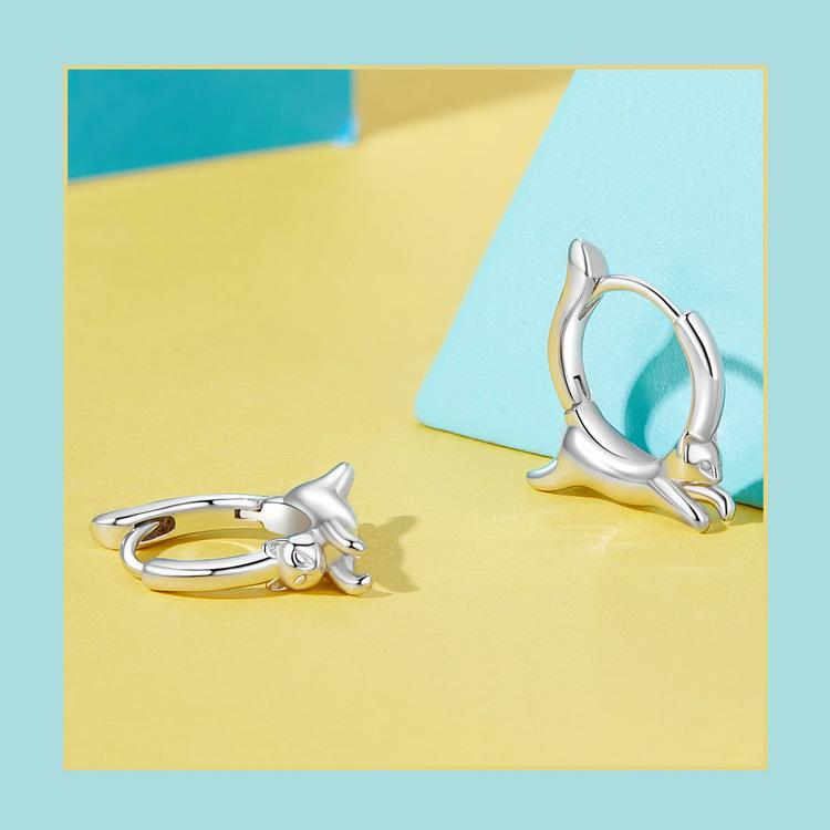 925 Sterling Silver Lively Cat Earrings: Versatile Platinum-Plated Kitten Jewelry for Women