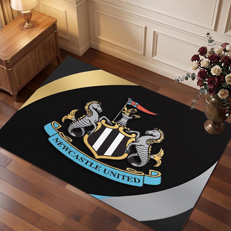Tappeto in Velluto di Cristallo con Stampa di Calcio del Newcastle United, Comodo Assorbente d'Acqua Antiscivolo Tappeto per Pavimento Interno