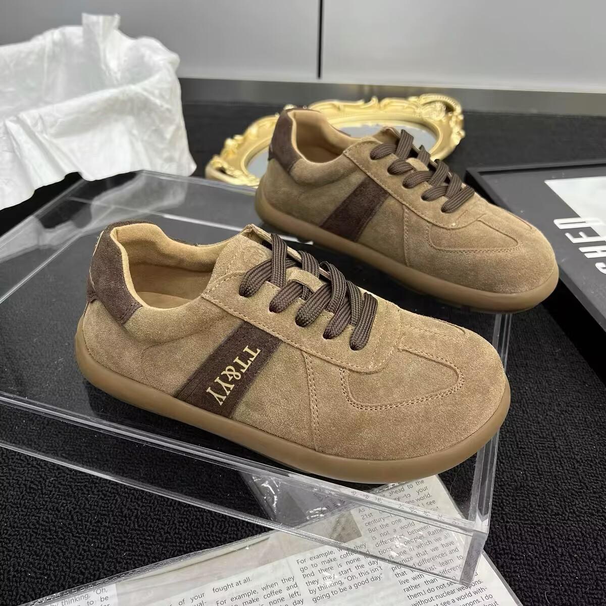 

Нові 2024 року матова шкіряна лялькова голова повсякденні шнурки Туфлі Forrest Gump ретро м’яка підошва зручні одинарні туфлі tide 40 хакі