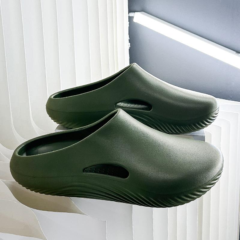 Sabots Antidérapants pour Hommes à la Mode, Chaussons d'Intérieur Décontractés Respirants à Enfiler, Sandales d'Été Légères pour la Plage pour Hommes, Chaussures de Chef