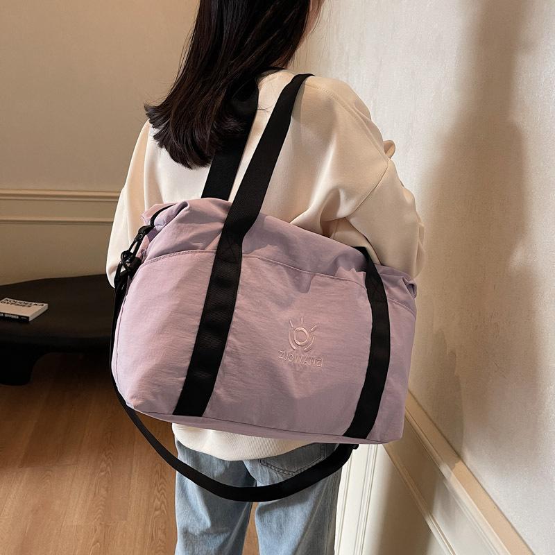 Lightweight going out handbag travel tote bag women's large-capacity clothing storage duffel bag dry and wet separation fitness bag