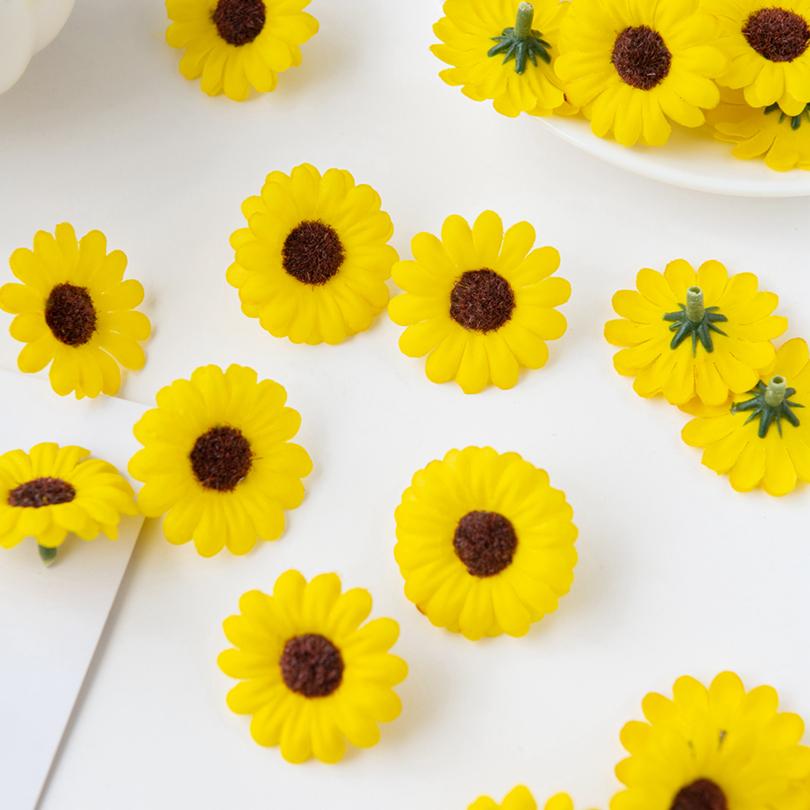 100Pcs 4Cm Artificial Sunflowers Scrapbook Christmas for Home Wedding Birthday Decortion Garden Diy Candy Box Bridal Accessories