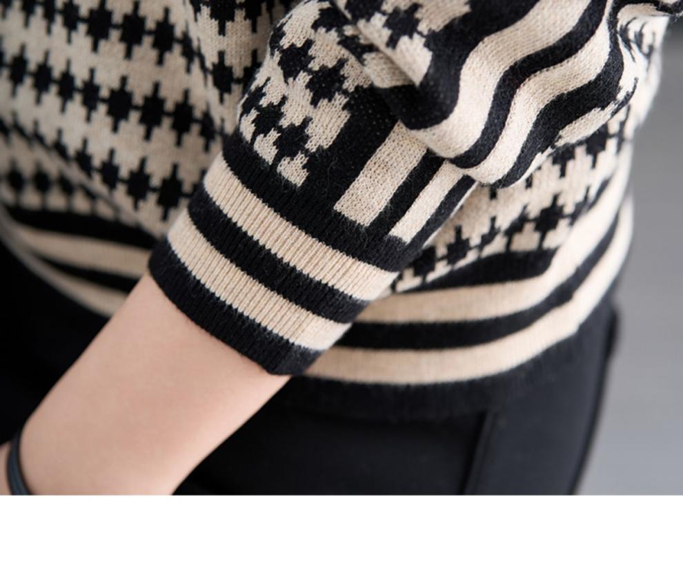 Women's 2024 Autumn/Winter Loose Knit Turtleneck Sweater - Small Size