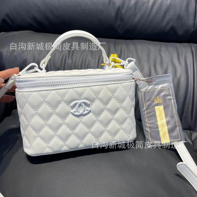 Přenosná krabičková kabelka, diamantový řetízek, malá čtvercová kabelka, nová okrajová luxusní taška přes rameno/do ruky.