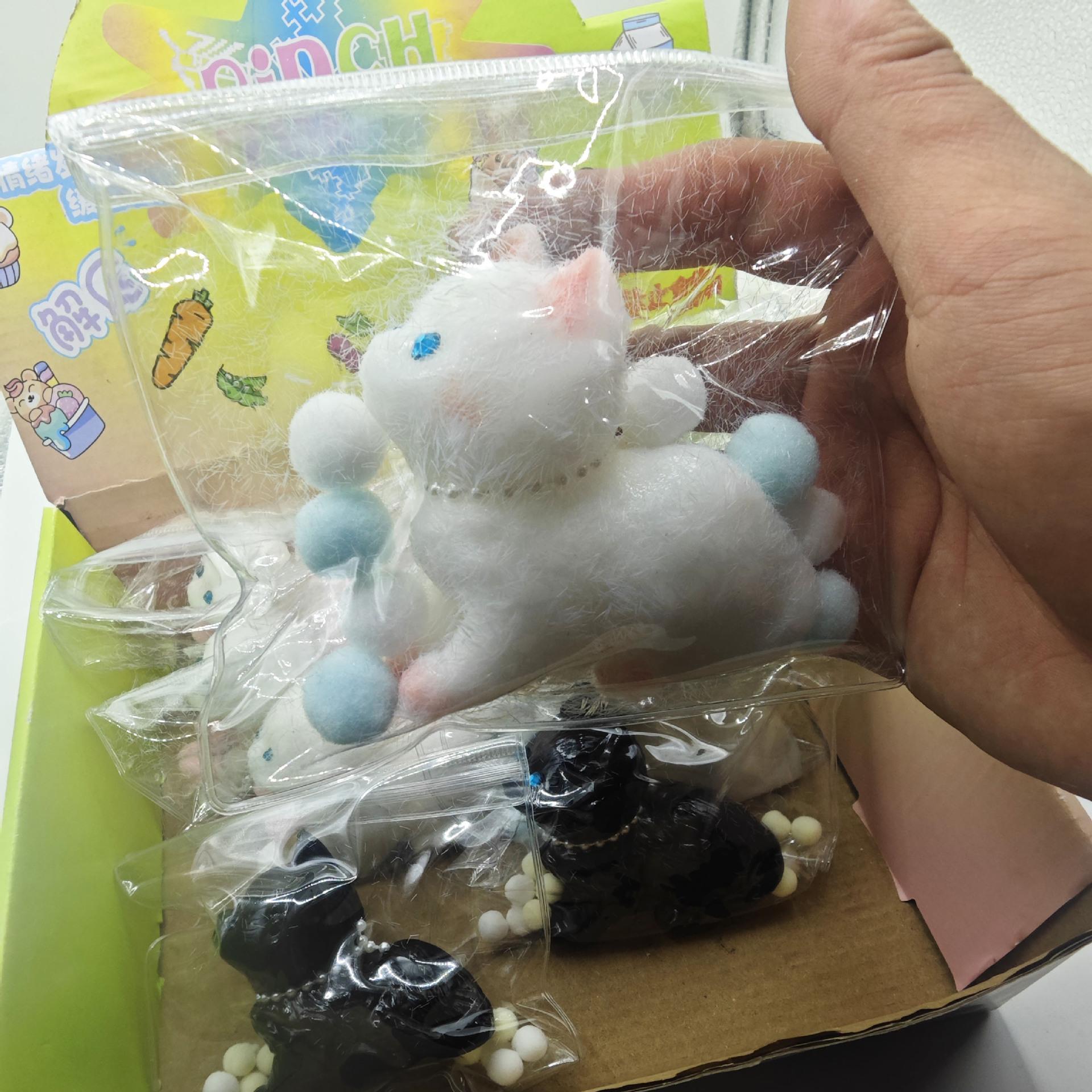 Squishy Pluizig Kawaii Witte Kat Blauwogige Perzische Kat Fidget Speelgoed Meisje Verjaardag Schattig Cadeau Vingertop Speelgoed Stressverlichtend Speelgoed Huisdieren