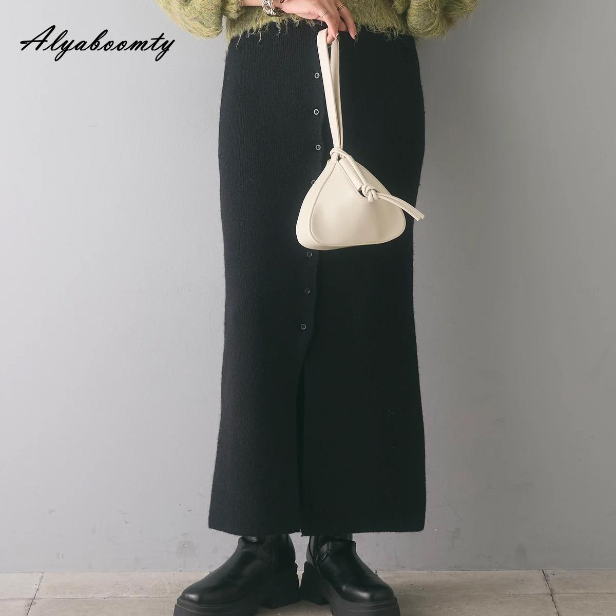 

2025 Корейский стиль Весна Осень Женская юбка миди с высокой талией Черно-серая трикотажная юбка Женские пуговицы Разрезные трикотажные юбки женские One Size чёрный