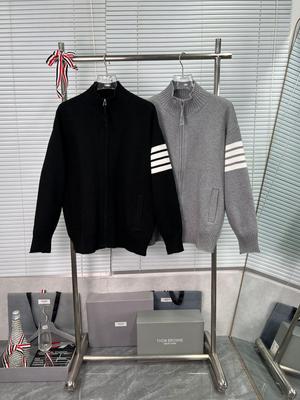 Hochwertige Unisex Gerippte Streifen Stehkragen Pulloverjacke, Langarm, Vier Streifen, Frühling/Herbst.