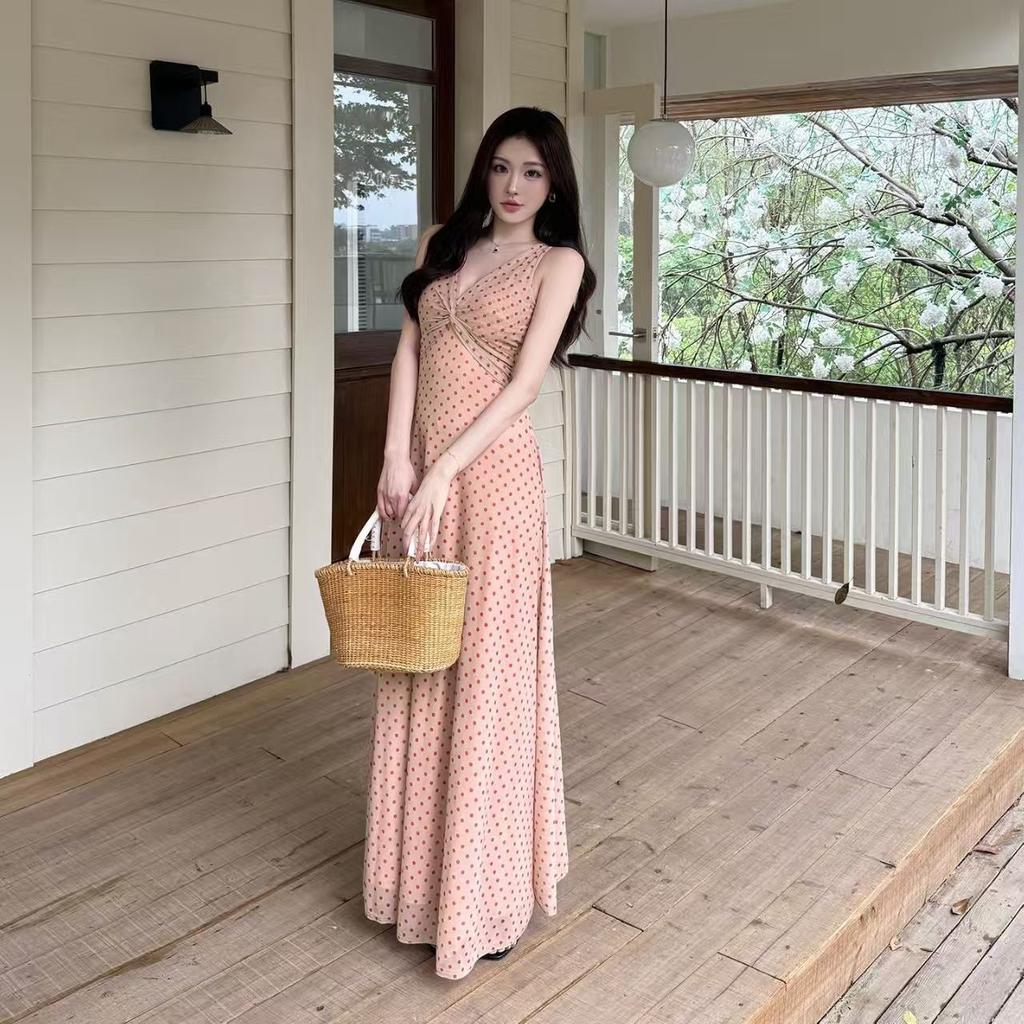 French polka dot vacation skirt blue v-neck kink waist and thin summer sleeveless long skirt seaside excess