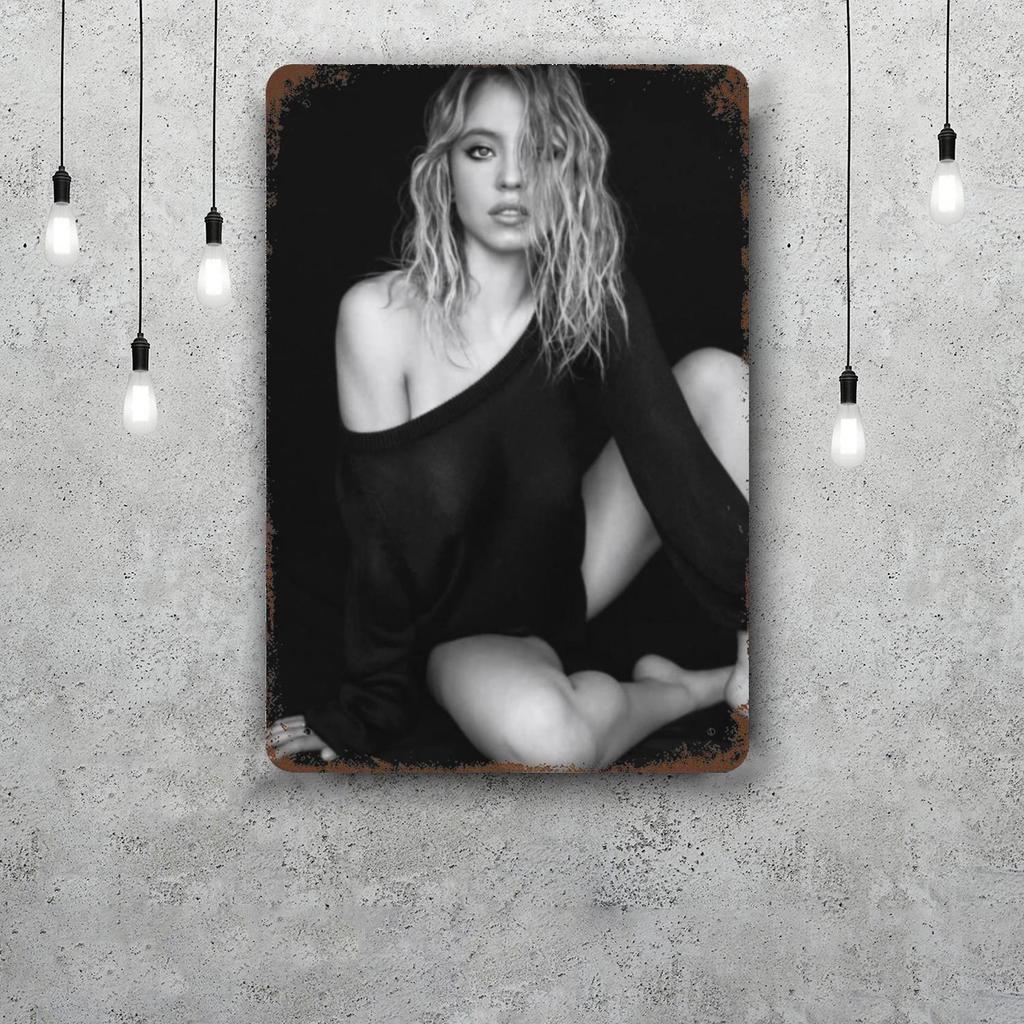 sydney sweeney Decor Poster Vintage Tin Sign Metal Sign Decorative Plaque for Pub Bar Man Cave Club Wall Decoration