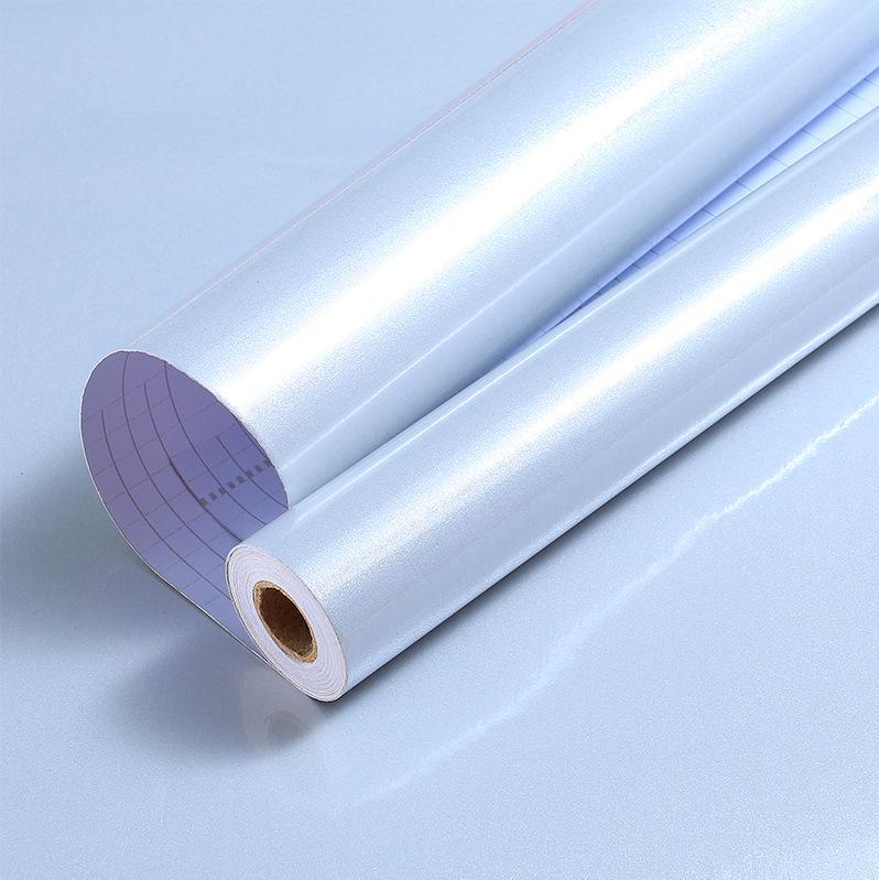 Renovace vodotěsného perlového nábytku a samolepicí samolepky na zeď