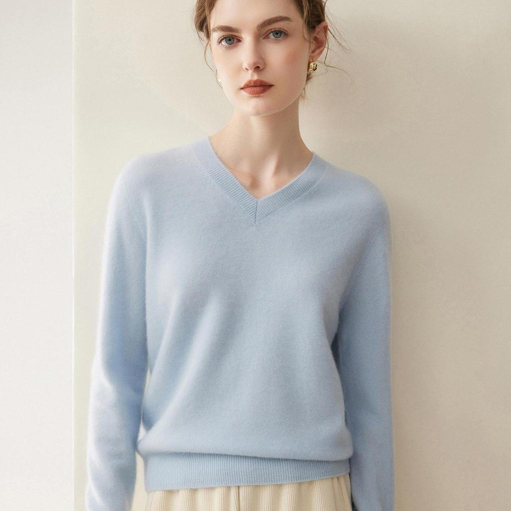 Women's Pure Cashmere Loose Sweater: Round Neck, Solid Black, Versatile Knit Pullover for Autumn/Winter