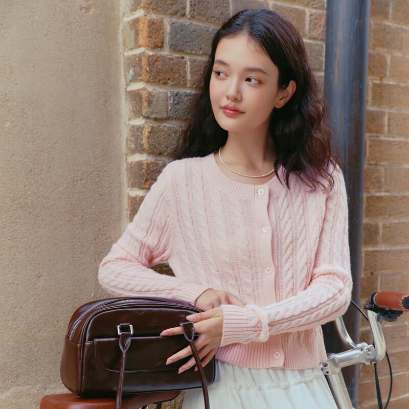 

LED IN Round Neck Short Cable Knit Cardigan