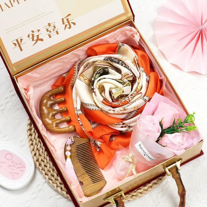 Women's Day Gift Set: Scarf, Sandalwood Combs & Bouquet