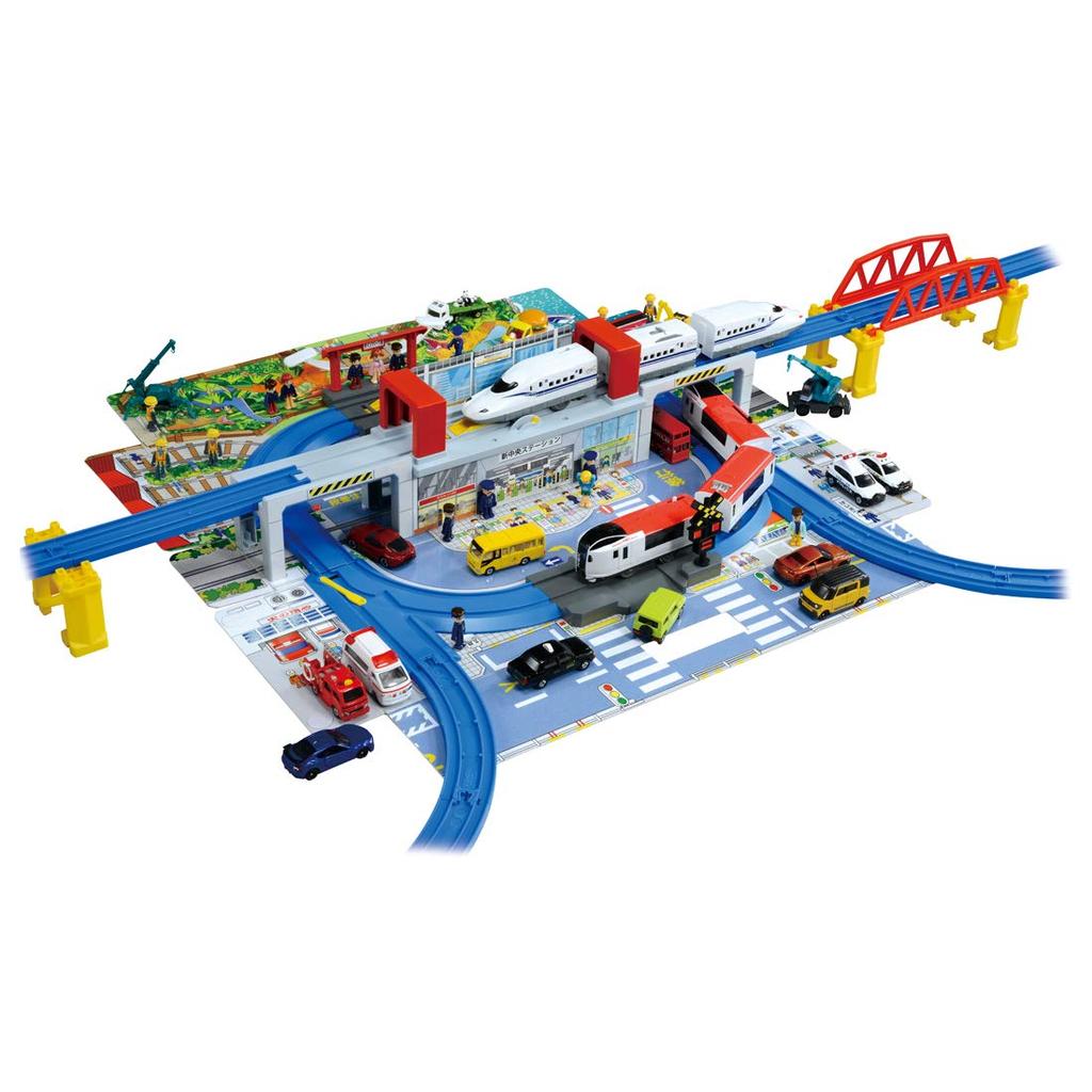 Plarail Unfold and create a 3D town map with Tomica and Plarail