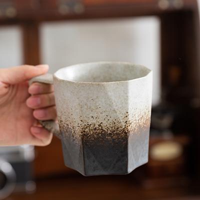 Polygonaler Keramik-Kaffeebecher Grobkeramik Japanischer Becher Kreative Tasse Geschenk Empfohlener Wasserbecher Geschenk