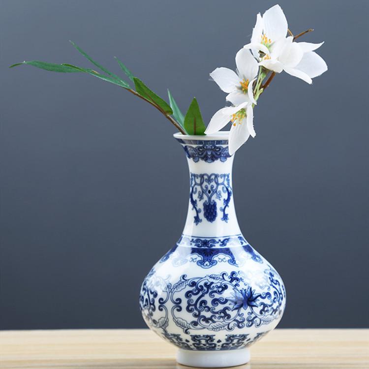 Antique Blue and White Chinese Porcelain Vase - European & American Handicraft for Flower Arrangements
