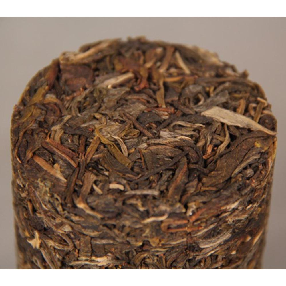 Yunnan Starý Pu Erh Čaj Dračí Sloup v Bambusové Trubici 500g