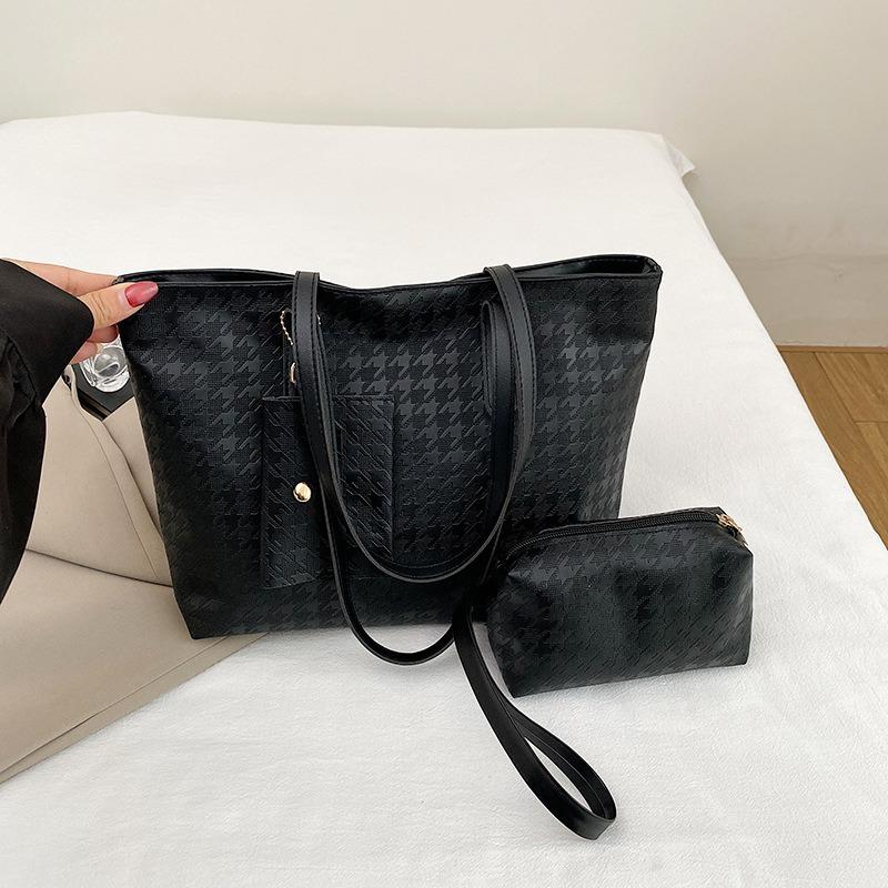 

New trendy retro shoulder bag trendy brand fashion messenger bag temperament casual versatile high sense tote bag