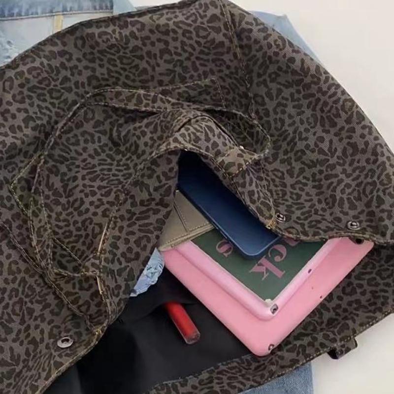 Large Capacity Leopard Print Fashionable Shoulder Bag for Women,simple and Personalized Tote Bag,versatile Shopping Bag Travel B