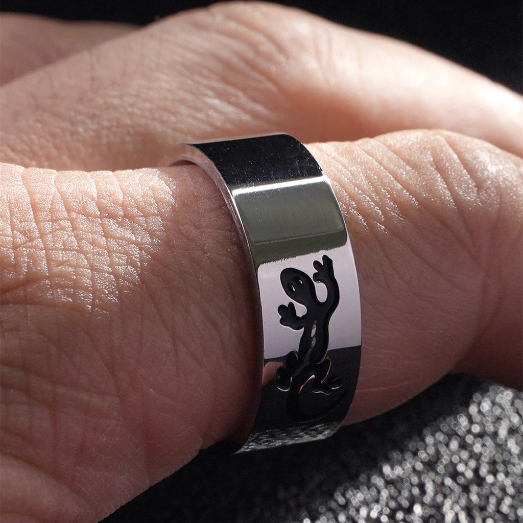 New Vintage 8mm Black Pattern Ring for Men and Women