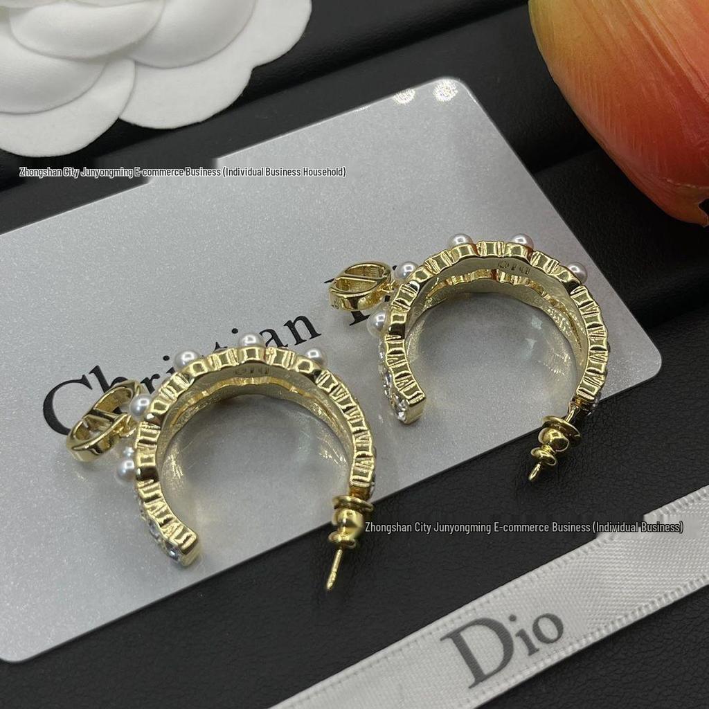 Doppellagige C-förmige Perlen- und Diamant-Inlaid CD Ohrstecker, Nischen-Silberohrstecker für Damen