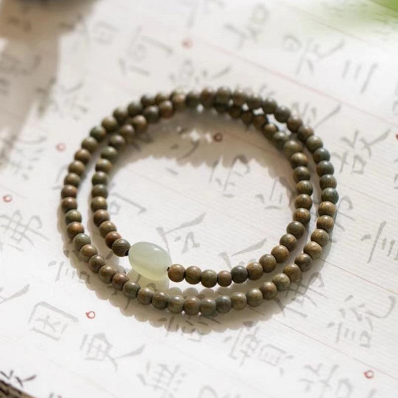 4mm Green Sandalwood & Hetian Jade Bead Bracelet - Ancient & Refined Buddhist Style for Women