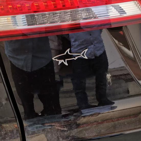 Zinc Alloy Shark Car Sticker 3D Hollow Out Animal Decal for Vehicle Side Creative Badge for Motorcycle Electric Vehicles