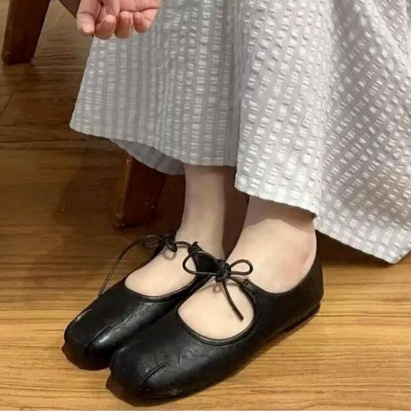 Весна 2026 Дизайнерские Женские Балетки Повседневные Мелкие Туфли с Бантом Мягкая Подошва Женские Элегантные Кожаные Туфли для Платья Милые Туфли 35 чёрный 3170₽