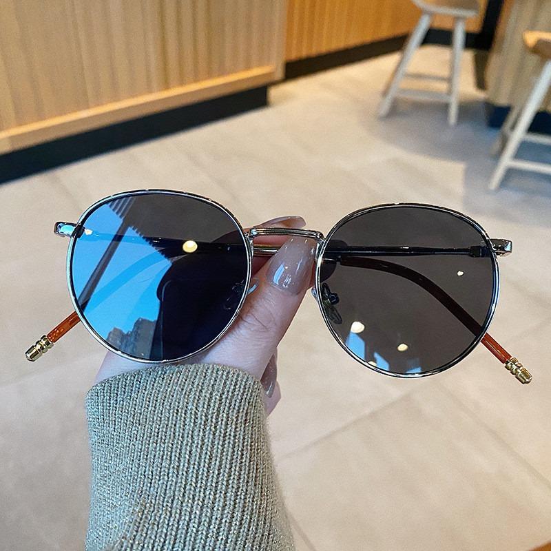 

2pcs Metal Vintage Oval Frame Sunglasses Women Beach Sunglasses