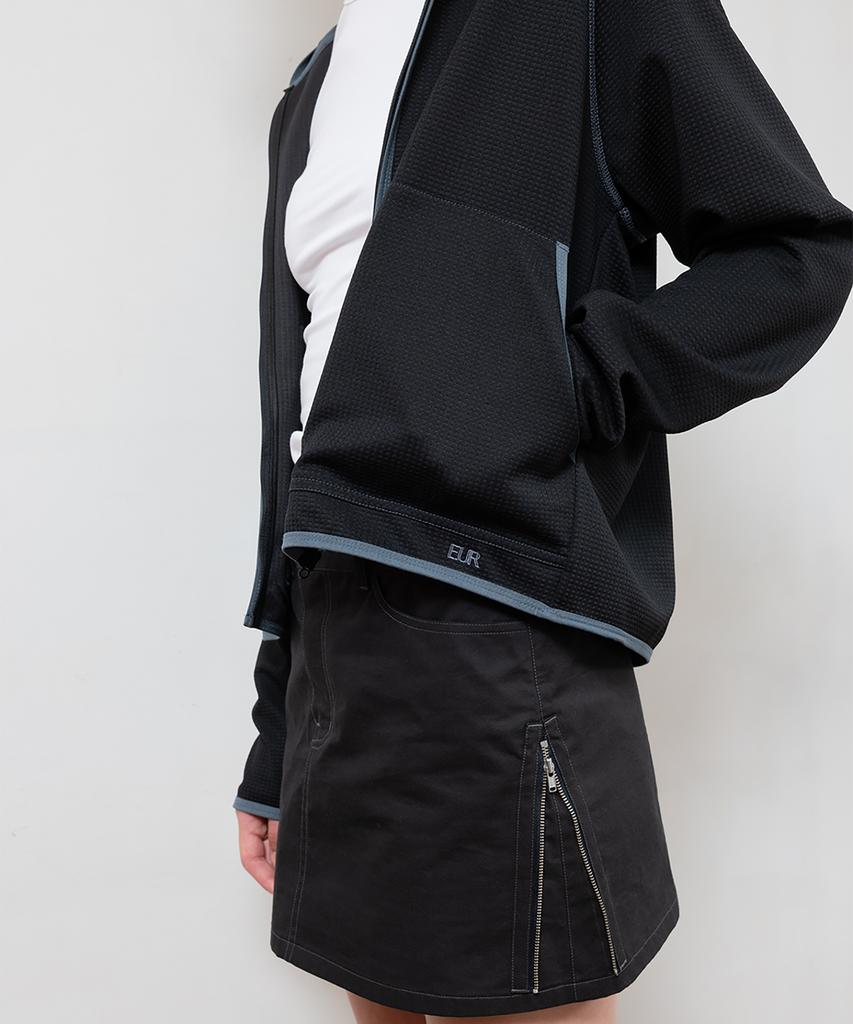 Pabeo Side Zip Skirt (Black)
