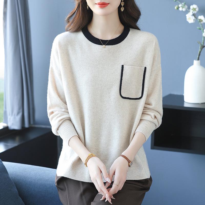 Women's Loose Pure Wool Sweater: Thickened Autumn/Winter, Round Neck, Single Pocket, Stylish Middle-Aged Mother's Knitwear.