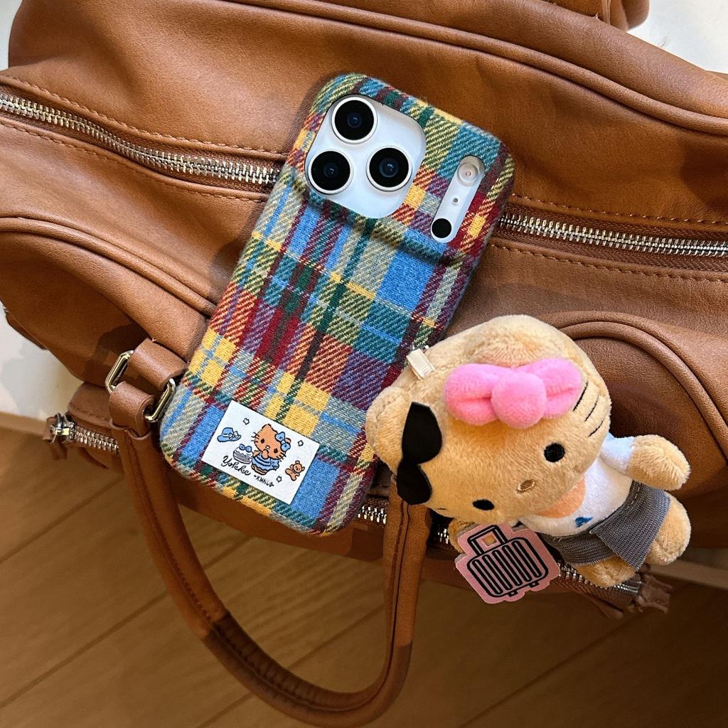 College style autumn and winter plaid applies to iPhone17Pro max mobile phone case Apple 16 new 14/15 plush case