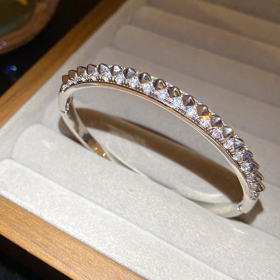 Gourd Hollow Gold-Plated Zircon Bangle - Chinese Style Luxury Fashion Bracelet