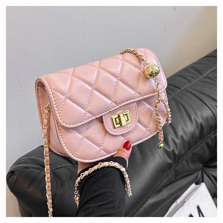 2024 New Women's Bag Casual Texture Solid Color Diamond Chain Small Bag Women's Fashion Shoulder Crossbody Small Square Bag Trendy Black