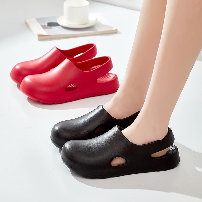 Fashionable Women's Closed-Toe Nurse Sandals - Non-Slip, Cute, Thick Sole for Summer Beach Wear
