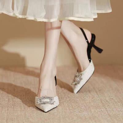 Strass-Quadrat-Schnalle Stiletto-Sandalen Damenmode Spitze Helles Wildleder Colorblock Pumps