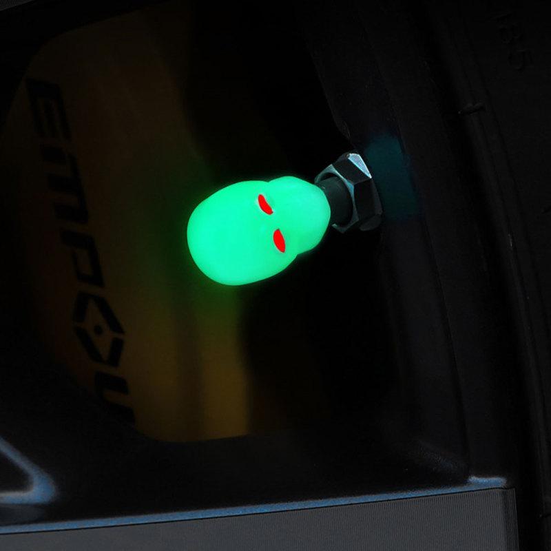 Skull Tire Luminous Valves Cap Car Motorcycle Bike Fluorescent Valve Stem Caps Night Glowing Nozzle
