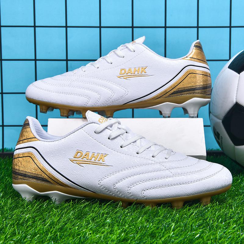 

2025 seamless fly-woven football shoes men s and women s low-top spikes youth grass student training sports shoes 32