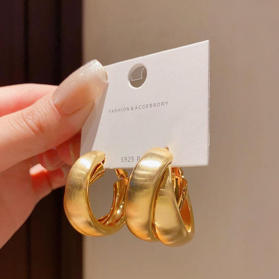 

European and American metal style multi-layer plain ring earrings women s fashion design earrings exaggerated high-end earrings